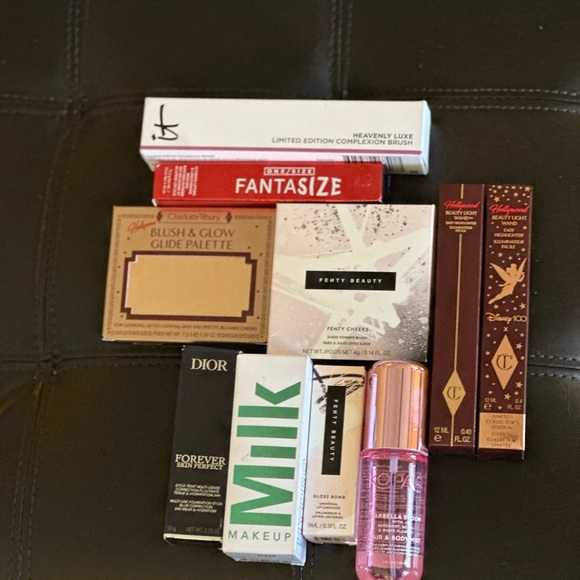 High end Makeup bundle!All brand new with boxes.All luxury makeup!!